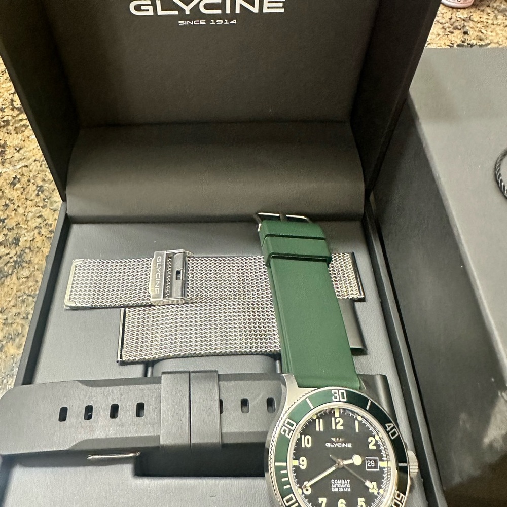 Glycine automatic Watch with 3 straps and boxes